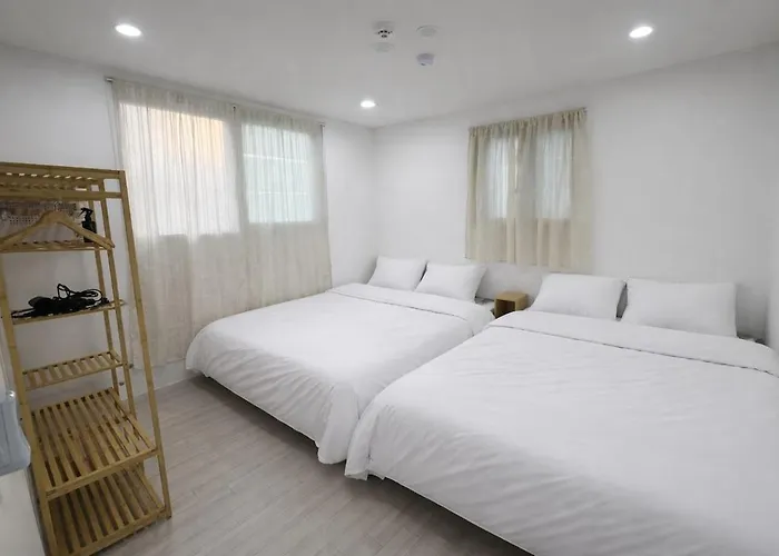 Apartment Won Hwagok Bright Family Near Kkachisan Seoul
